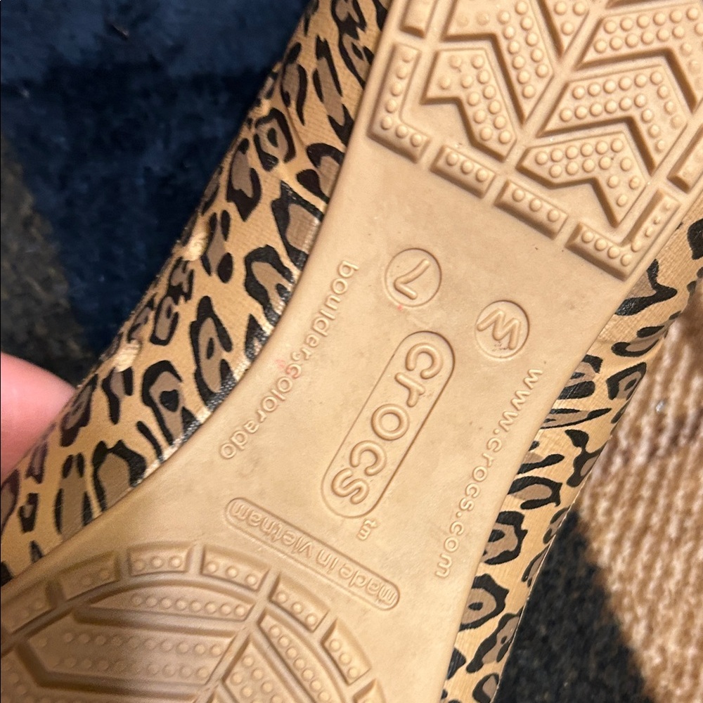 CROCS Leopard Print Flats with Black Toe - Picture 4 of 11
